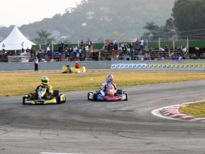 Jonathan Louis é vice da Shifter Júnior no Brasileiro de Kart