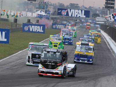 Piquet ganha cinco posições na largada da F-Truck em Curitiba