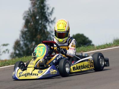 Aizza disputará o Sul-Americano e a Copa Brasil de Kart em Minas