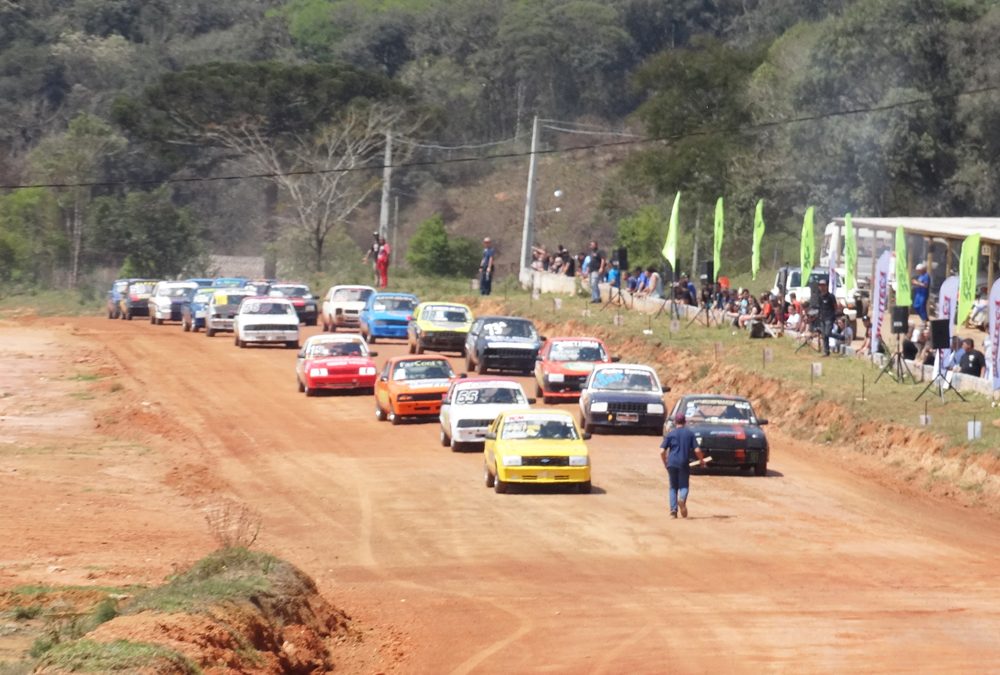 Penúltima etapa da Velocidade na Terra tem a participação de 61 carros