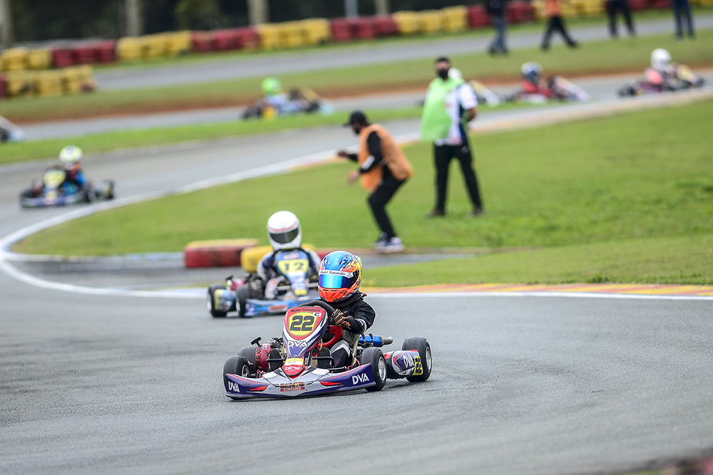 Guki Toniolo busca o título da categoria Cadete na Copa SPR de Kart