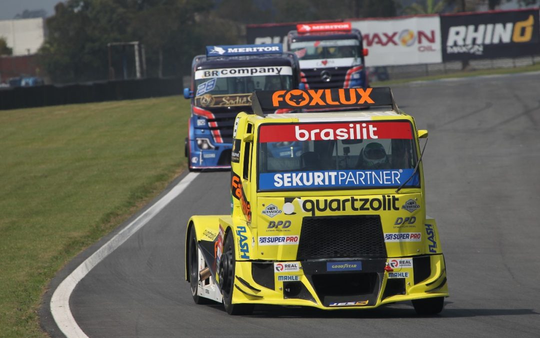 Quebra de câmbio tira Rodrigo Pimenta da corrida 2 da Copa Truck em Curitiba