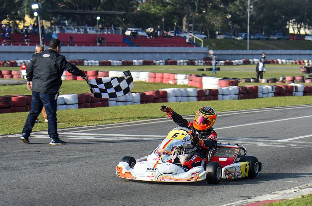 Guilherme Moleiro estreia chassi Kart Republic com vitória na Copa São Paulo Light de Kart