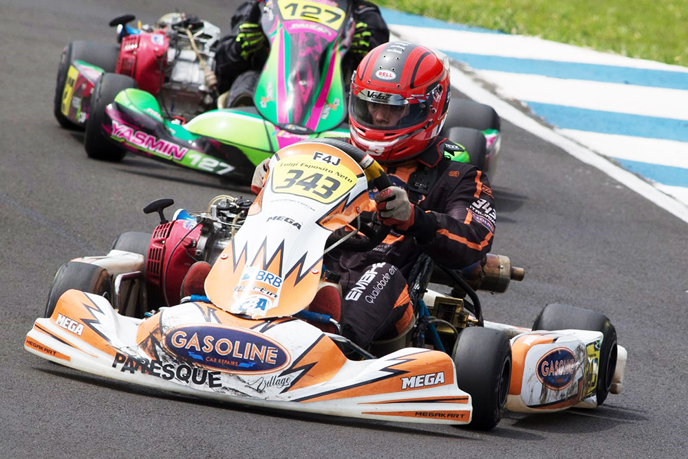 Luigi Esposito Neto é campeão do Paranaense de Kart da categoria F-4 Júnior