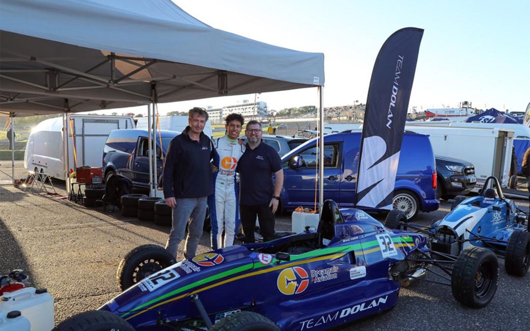 Isaac Canto estreia no automobilismo disputando o Festival de Fórmula Ford na Inglaterra
