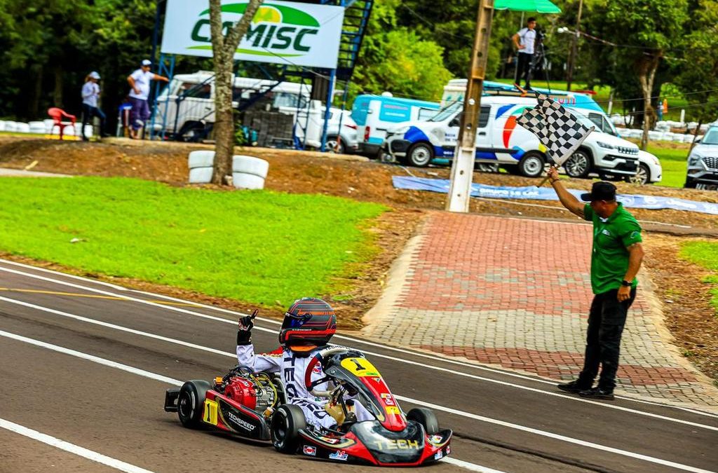 Bernardo Gubert é bicampeão do Sul-Brasileiro de Kart