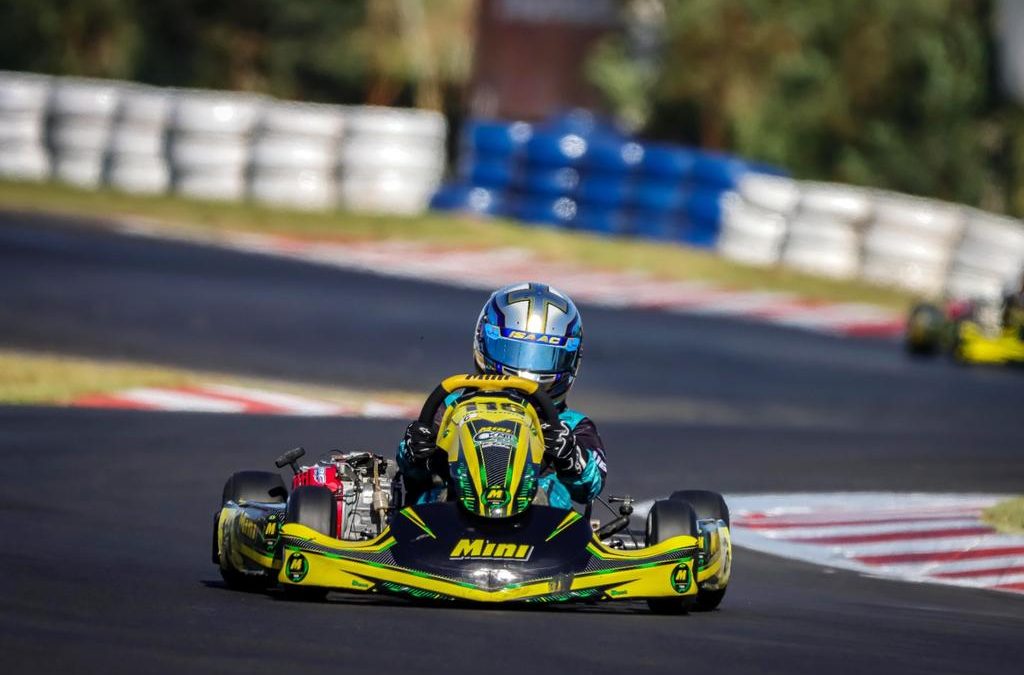 Isaac Mastella estreia no Troféu Ayrton Senna de Kart com show de ultrapassagens