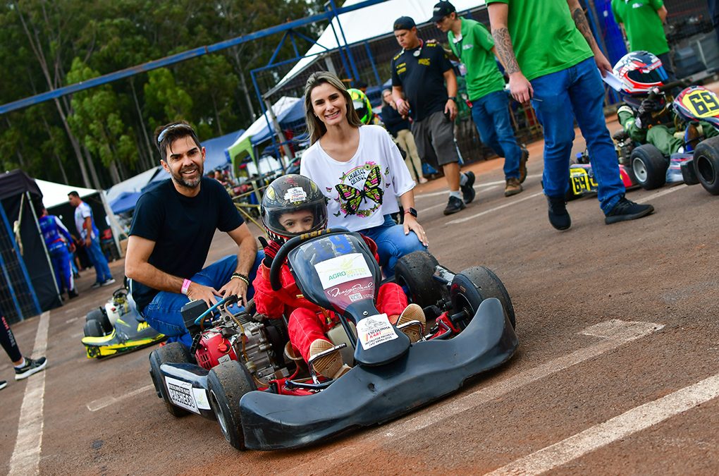 Metropolitano de Kart de Cascavel leva 129 pilotos ao Kartódromo Delci Damian