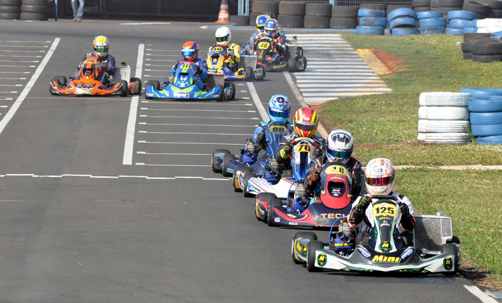 Paranaense Light de Kart terá a decisão sábado em Londrina