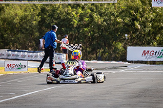 Anna Luiza Pimpão faz boa escalada no Brasileiro de Kart