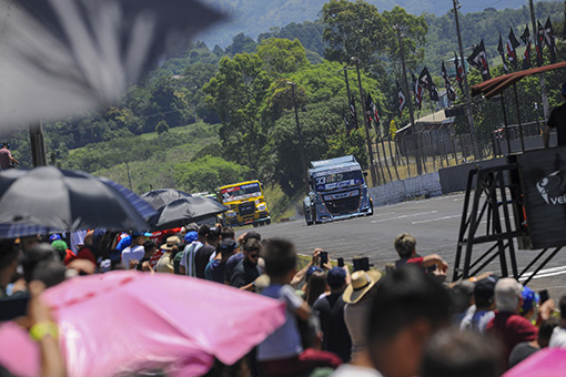 Joãozinho Santa Helena fecha domingo 100% paranaense na Fórmula Truck